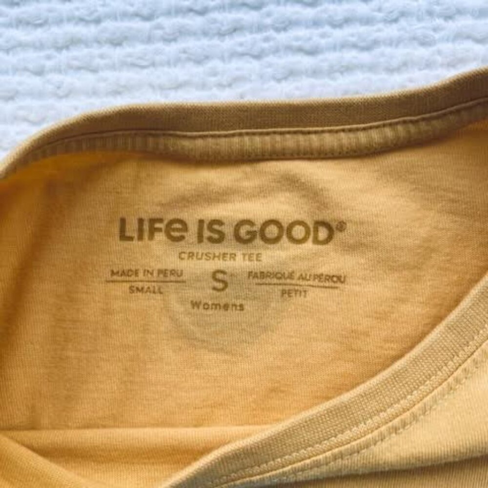 Life Is Good T-Shirt Women's Size Small Crew Neck Short Sleeve Faded Yellow - Picture 3 of 4